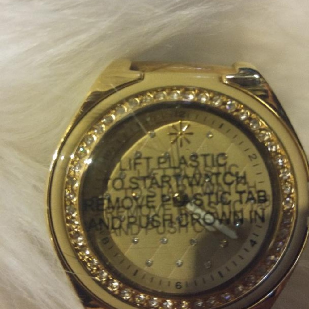 Isaac Mizrahi Watch With Quilted Face Medium Camel - Picture 5 of 5